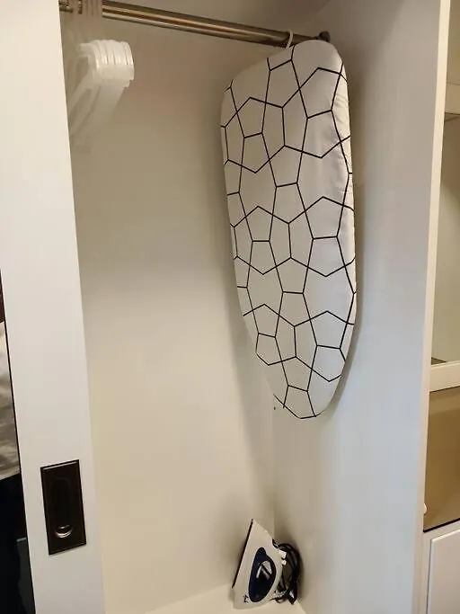 Skyia'S Pod A Premier Suite At Shore 2 Residences Manila